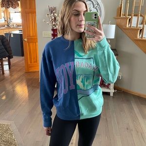 Split color block crewneck